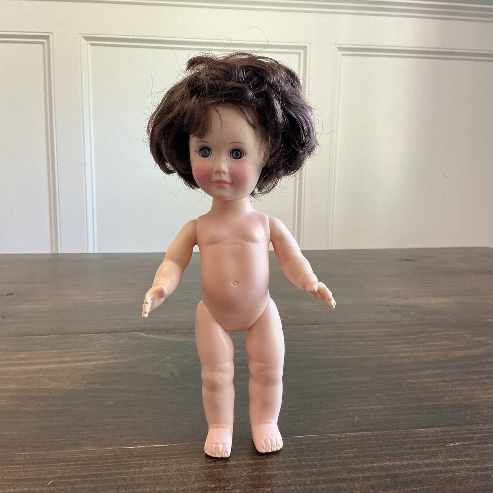 Vintage 1980 Effanbee 11 Inch Vinyl Baby Doll Brunette Sleep Eyes Freckles 1480